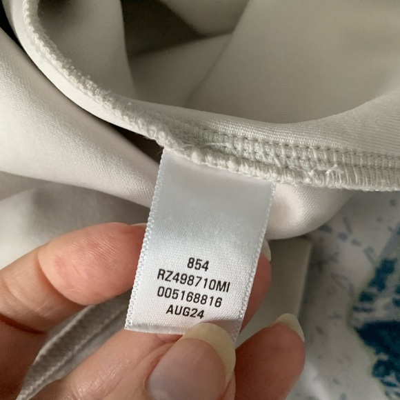 Zella Cream Quarter-Zip Sweatshirt size Small - Picture 4 of 8